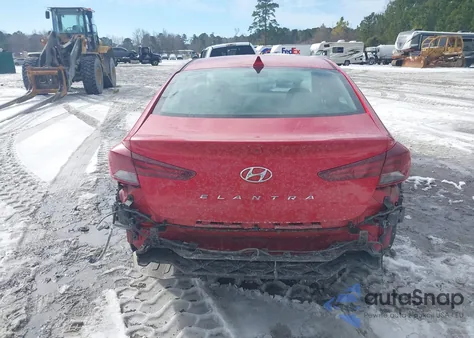 2020 Hyundai Elantra Sel z USA, uszkodzony, nr VIN 5NPD84LF7LH626248